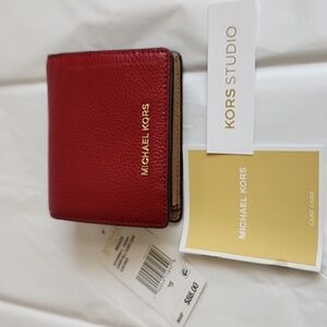 NWT MICHAEL Michael Kors Mercer Carryall Card Case Bifold Leather Wallet Cherry
